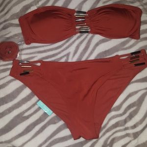Bikini top and bottom with attachable straps